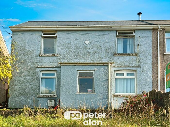 3 Bedroom Semi-Detached House For Sale In Heol Tynton, Llangeinor, Bridgend, CF32
