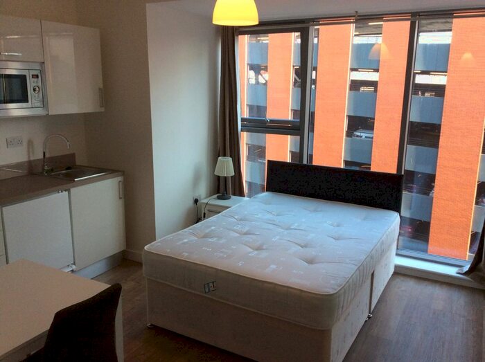Studio To Rent In Moorfields, Liverpool, L2