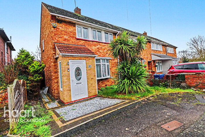 2 Bedroom End Of Terrace House For Sale In Cullen Square, South Ockendon, RM15