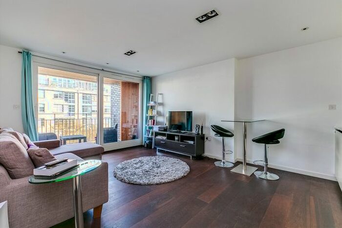 1 Bedroom Flat To Rent In Wenlock Building, Wharf Road, N1