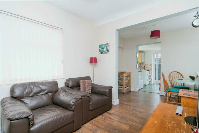 2 Bedroom Bungalow For Sale In Lon Penrhos, Morfa Nefyn, Pwllheli, Gwynedd, LL53