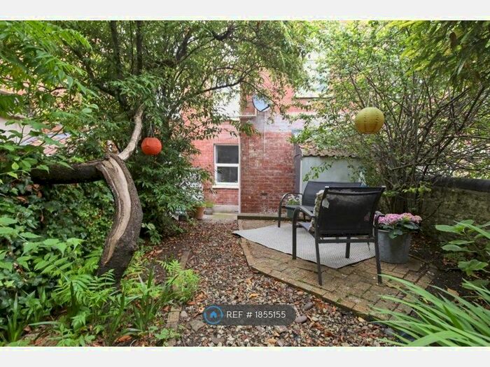 2 Bedroom Terraced House To Rent In North Street, Bedminster, Bristol, BS3