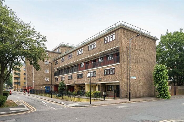 3 Bedroom Flat To Rent In New North Road, Old Street, N1