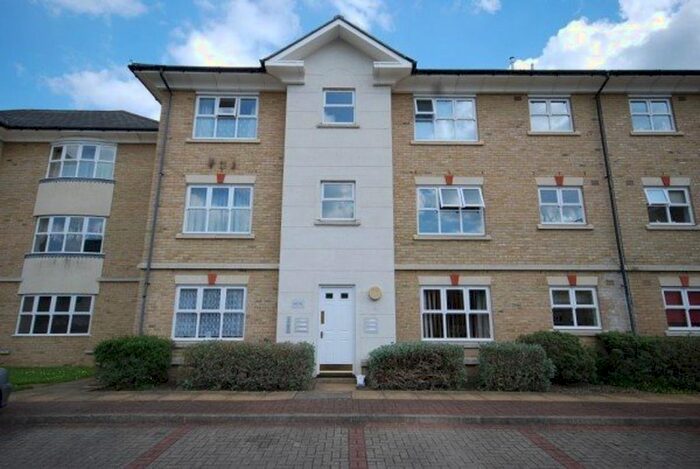 2 Bedroom Flat To Rent In Stapleford Close, Chelmsford, CM2