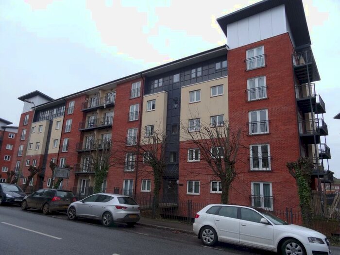 2 Bedroom Flat To Rent In New North Road, Exeter, EX4