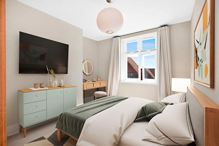 1 Bedroom Apartment For Sale In Kings Drive, Midhurst, GU29