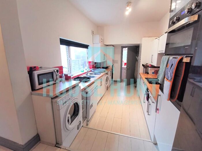 6 Bedroom Terraced House For Sale In Heeley Road, Birmingham, B29