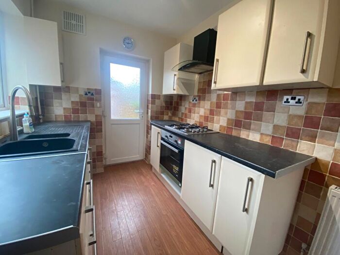 3 Bedroom Semi Detached House To Rent In Stanhope Way, Great Barr., B43