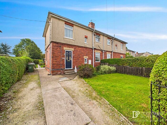 3 Bedroom Semi-Detached House For Sale In Shakespeare Drive, Alfreton, DE55