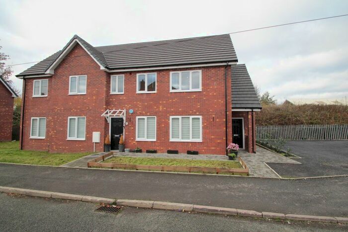 2 Bedroom Flat To Rent In Station Road, Stretford, M32