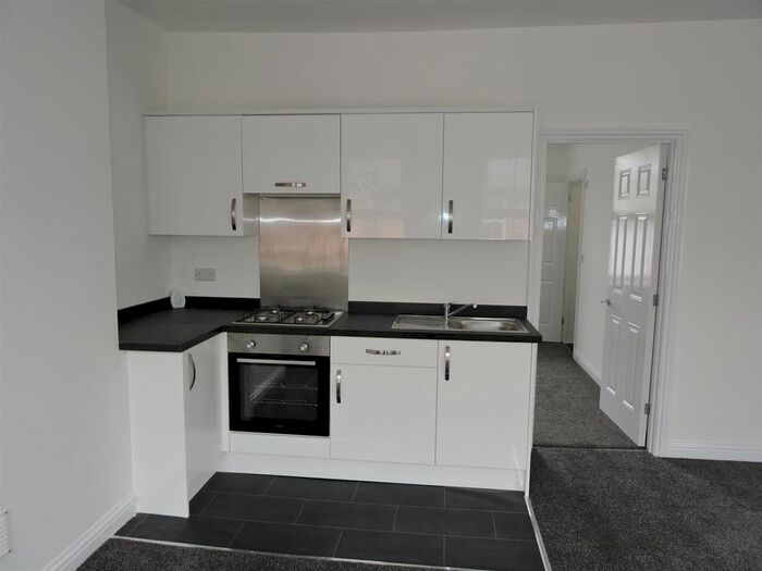 1 Bedroom Flat To Rent In Carlisle Street, Newton Abbot, TQ12