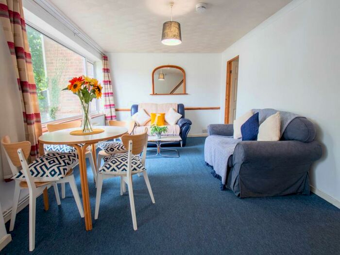 4 Bedroom House To Rent In Crossways, Canterbury, Kent, CT2