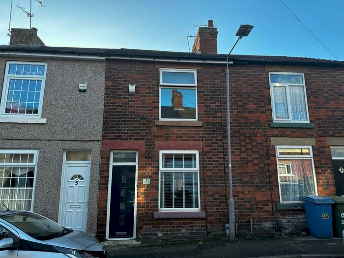 2 Bedroom House To Rent In George Street, Mansfield, NG19