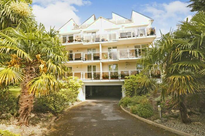 2 Bedroom House To Rent In Haven Road, BH13