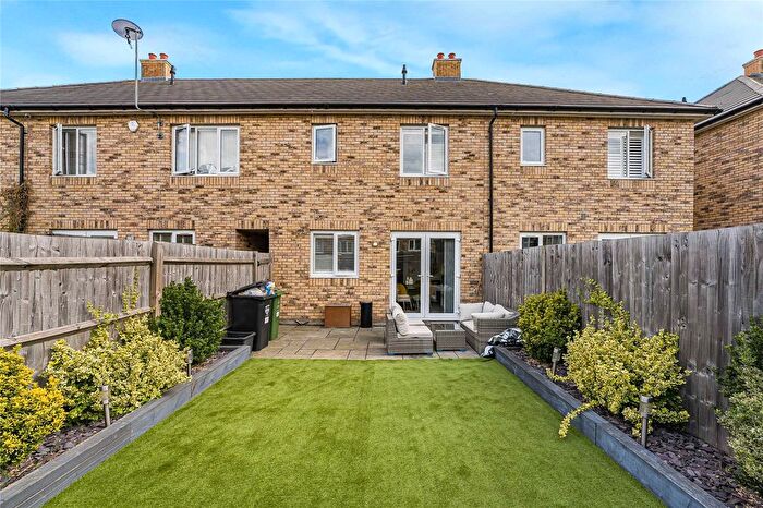 3 Bedroom Terraced House For Sale In Mason Avenue, Weldon, Ebbsfleet Valley, Swanscombe, DA10