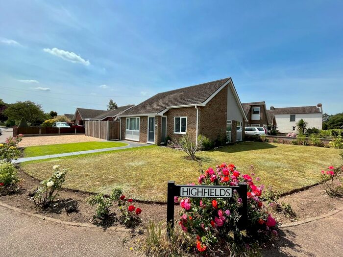 2 Bedroom Detached Bungalow To Rent In Highfields, Lakenheath, Brandon, IP27