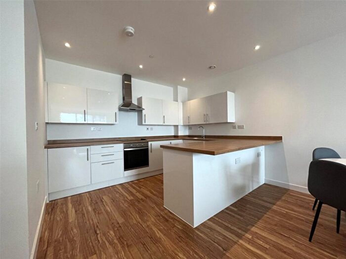 3 Bedroom Flat To Rent In Chatham Waters, South House, Gillingham Gate Road, Gillingham, ME4