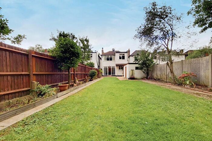4 Bedroom Detached House To Rent In Atkins Road, London, SW12