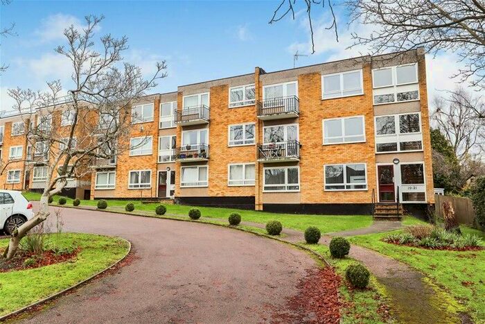 2 Bedroom Flat To Rent In Milton Road, Harpenden, AL5
