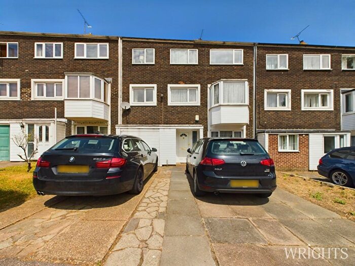 4 Bedroom Town House To Rent In Northdown Road, Hatfield, AL10