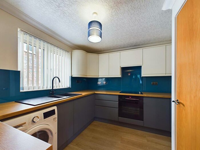 2 Bedroom Flat To Rent In Pennine View Close, Carlisle, CA1