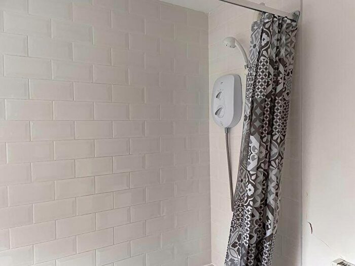 1 Bedroom Flat To Rent In Prices Lane, Wrexham, LL11