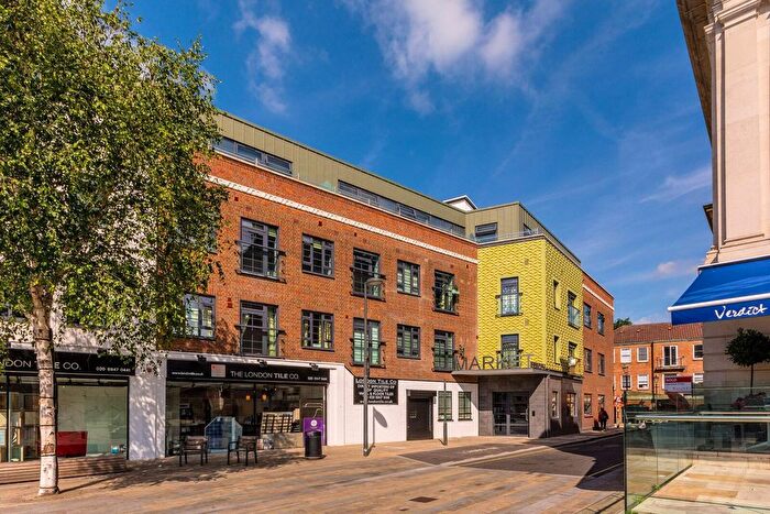 Studio To Rent In Market Place, Brentford, TW8