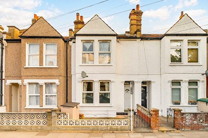 4 Bedroom Terraced House For Sale In Fallsbrook Road, Streatham, SW16