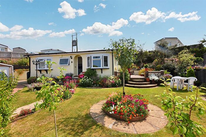 2 Bedroom Park Home For Sale In Trevethlyn, Camborne, TR14