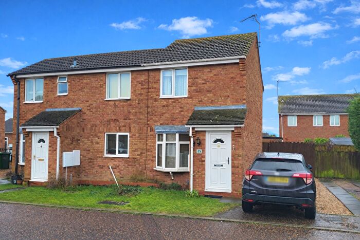 2 Bedroom Semi Detached House For Sale In Uldale Way, Gunthorpe, Peterborough, PE4