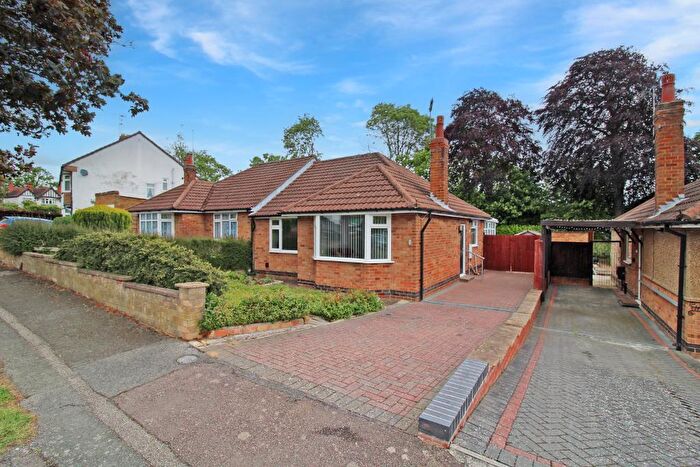 2 Bedroom Semi-Detached House For Sale In Wordsworth Drive, Bletchley, Milton Keynes, Buckinghamshire, MK3