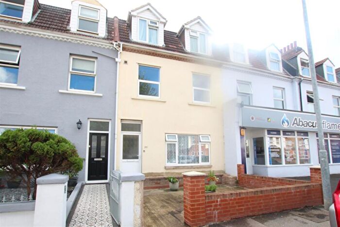 1 Bedroom Flat To Rent In Seaside, Eastbourne, BN22
