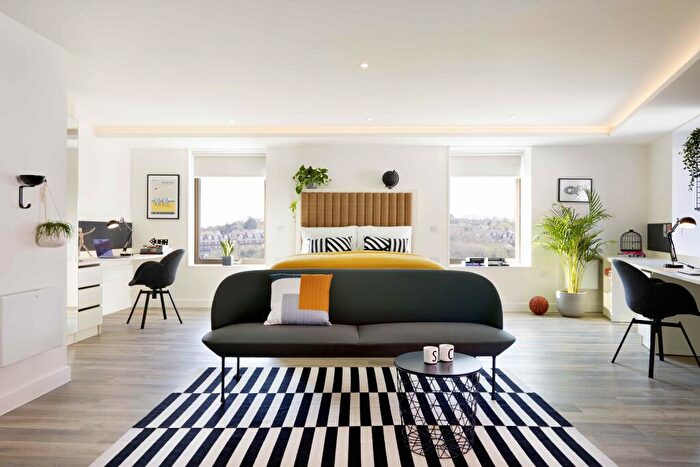 Flat To Rent In Mortimer Deluxe Studio, Pelham Terrace, BN2