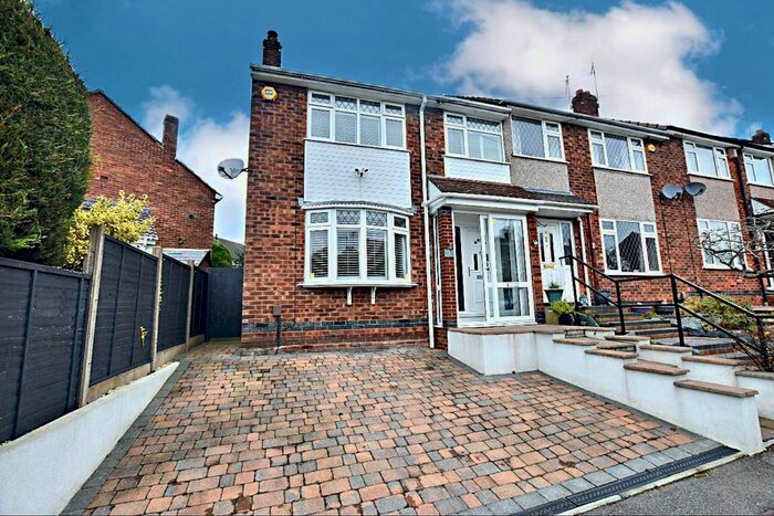 3 Bedroom End Of Terrace House To Rent In Wendover Rise, Coventry, CV5