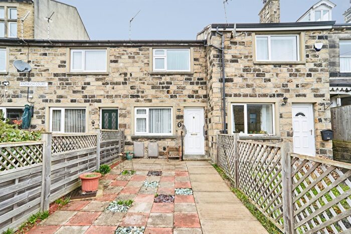 2 Bedroom Property For Sale In Charles Street, Bingley, BD16