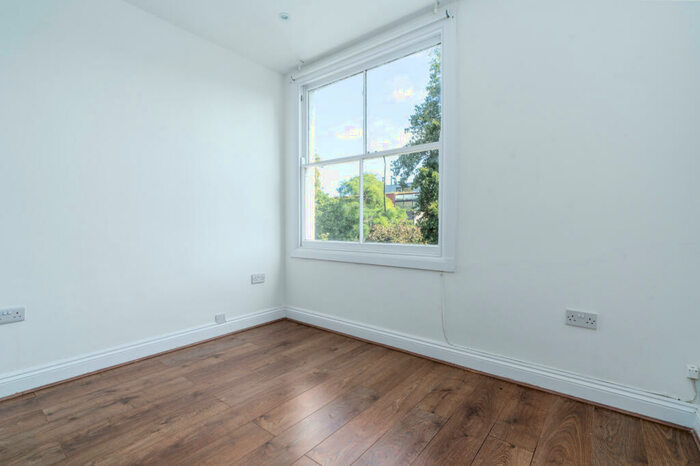 Apartment To Rent In Highbury Place, London, N5