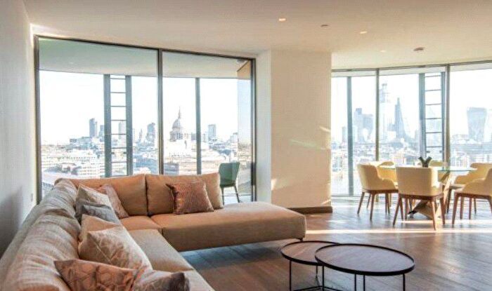 3 Bedroom Flat To Rent In One Blackfriars, Southwark, London, SE1