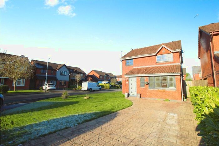 3 Bedroom Detached House To Rent In Kinsley Drive, Worsley, Manchester, Greater Manchester, M28