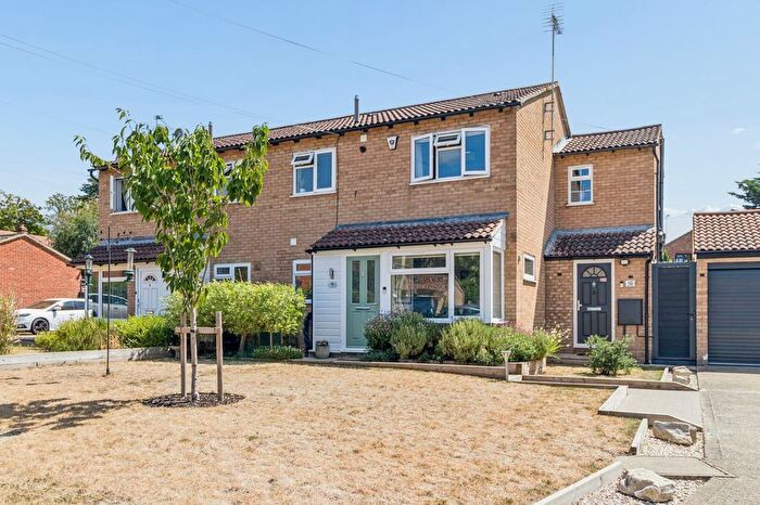 1 Bedroom Property For Sale In Rixon Close, George Green, SL3