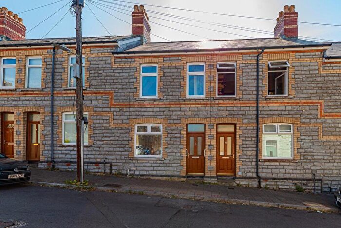 3 Bedroom Terraced House For Sale In Salop Place, Penarth, CF64