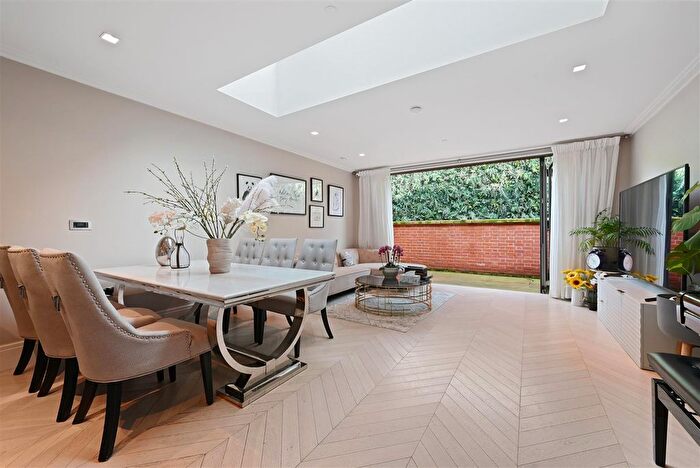 5 Bedroom End Terrace House For Sale In Kidderpore Avenue, London, NW3