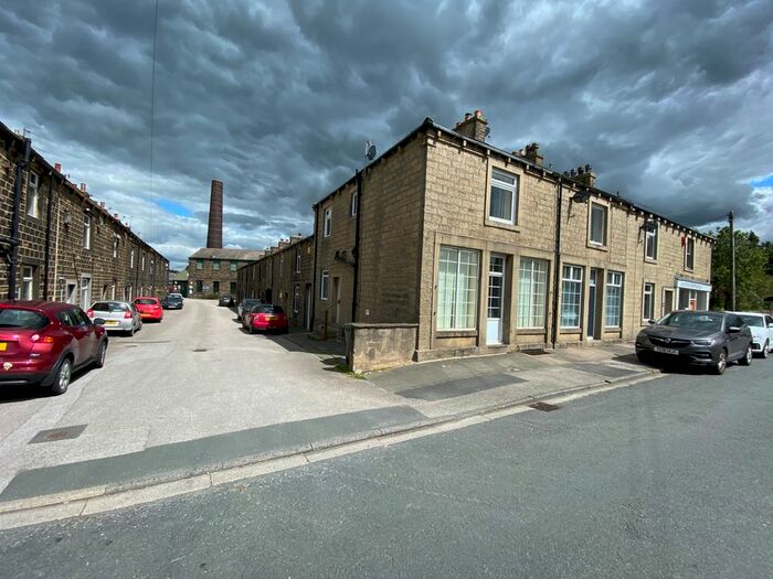 2 Bedroom Terraced House To Rent In Skipton Road, Cross Hills, Keighley, BD20
