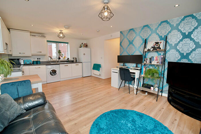 2 Bedroom Apartment For Sale In Signals Drive, Coventry, CV3