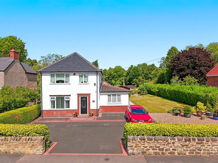 4 Bedroom Detached House For Sale In Holmgate Road, Clay Cross, S45