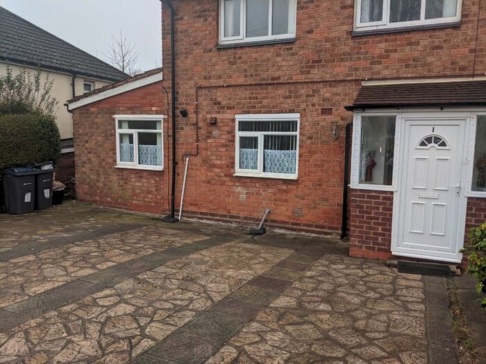 3 Bedroom Terraced House To Rent In Wychwood Crescent, Birmingham, B26