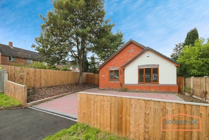 3 Bedroom Bungalow To Rent In Windsor Road, Walsall, WS6