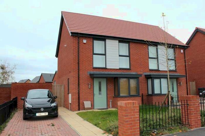 2 Bedroom Semi-Detached House To Rent In Bridgnorth Road, Birmingham, B33