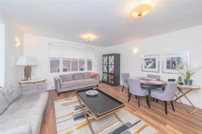 2 Bedroom Flat To Rent In Floral Street, London, WC2E