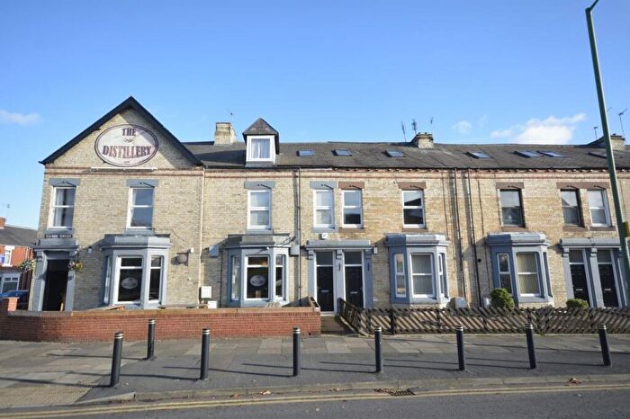 3 Bedroom Apartment To Rent In A, Red Rose Terrace, Durham, DH3