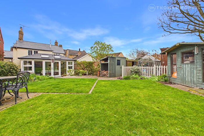 4 Bedroom Detached House For Sale In Chapel Street, Alconbury, Huntingdon, Cambridgeshire, PE28